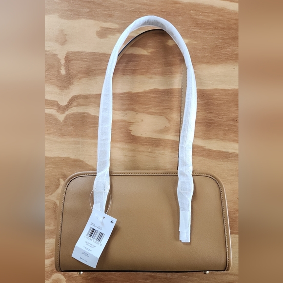 Coach Swing Zip Honey Brown - Picture 8 of 13